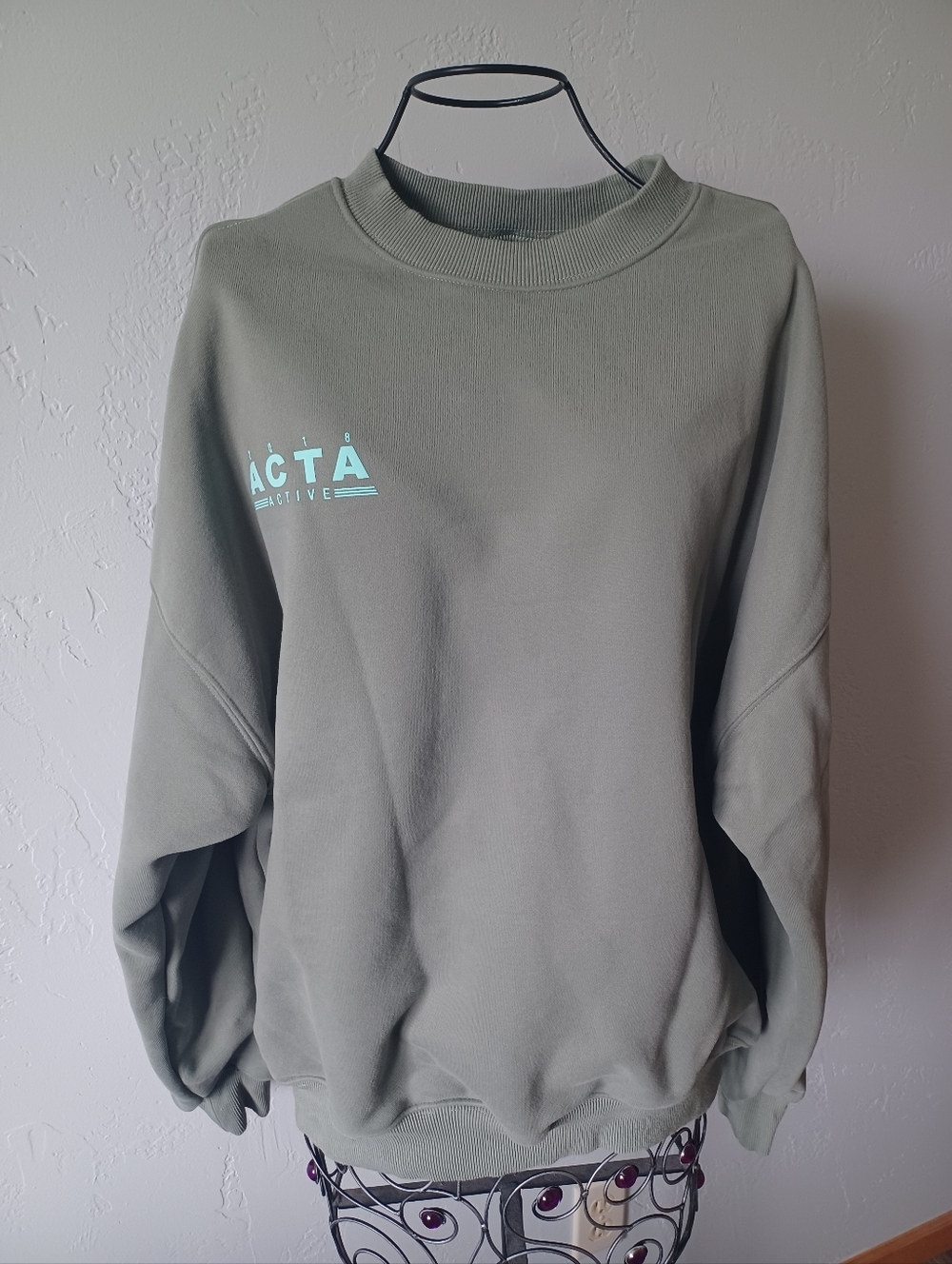 ACTA Olive Crewneck Sweatshirt
